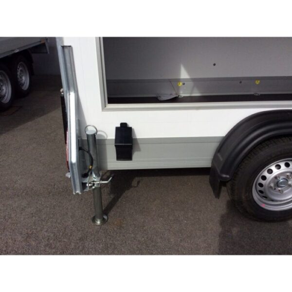 Reboque de oficina C300 com porta traseira e porta lateral - Image 6
